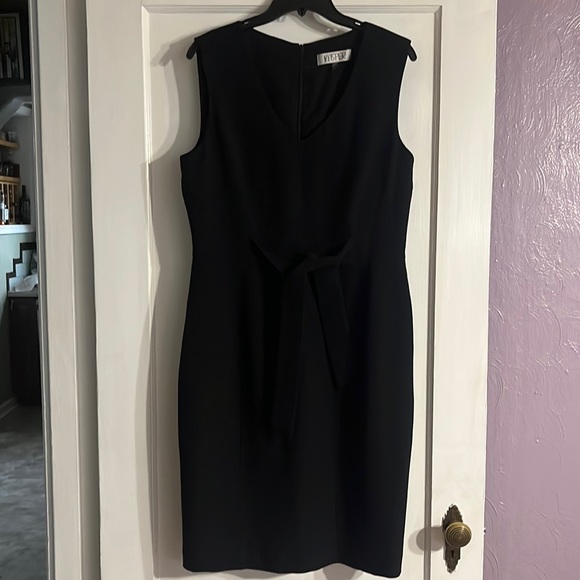 Kasper black sleeveless mini dress - Picture 2 of 8